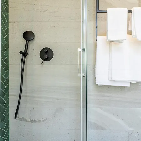 Gralhas Апартаменти *