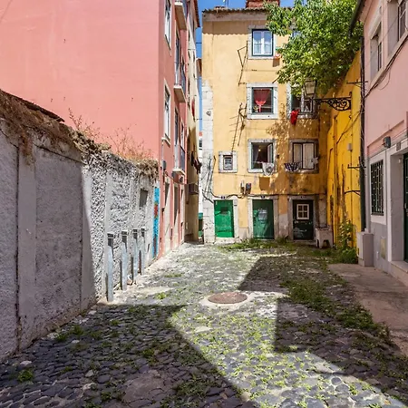 Gralhas Apartment
