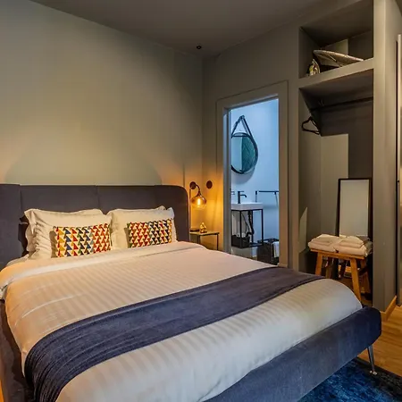 Gralhas * ליסבון